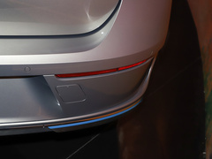 2023款 xDrive60L 豪华套装
