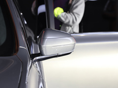 2023款 xDrive60L 豪华套装