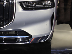 2023款 xDrive60L 豪华套装