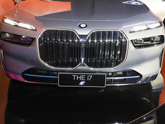 2023款 xDrive60L 豪华套装