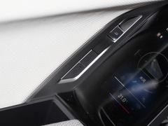 2023款 xDrive60L 豪华套装