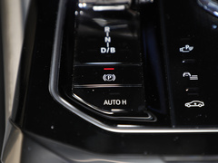 2023款 xDrive60L 豪华套装