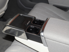 2023款 xDrive60L 豪华套装