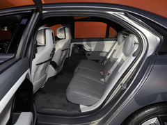 2023款 xDrive60L 豪华套装