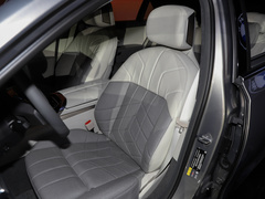 2023款 xDrive60L 豪华套装