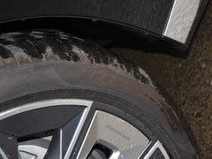 2023款 xDrive60L 豪华套装