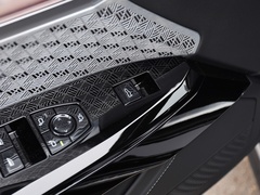 2023款 xDrive60L 豪华套装