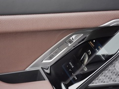 2023款 xDrive60L 豪华套装