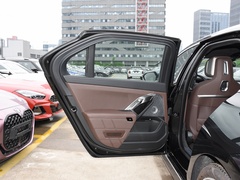 2023款 xDrive60L 豪华套装