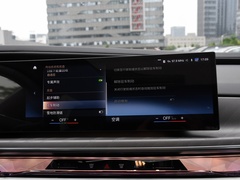 2023款 xDrive60L 豪华套装