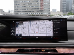 2023款 xDrive60L 豪华套装