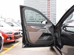 2023款 xDrive60L 豪华套装