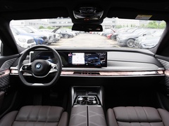 2023款 xDrive60L 豪华套装