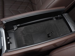 2023款 xDrive60L 豪华套装
