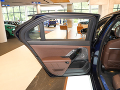 2023款 xDrive60L 豪华套装