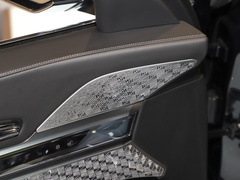 2023款 xDrive60L 豪华套装