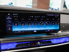2023款 xDrive60L 豪华套装