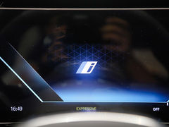 2023款 xDrive60L 豪华套装