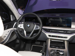 2023款 xDrive40i 领先型豪华套装