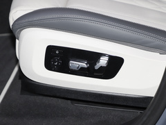 2023款 xDrive40i 领先型豪华套装