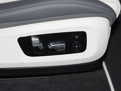 2023款 xDrive40i 领先型豪华套装
