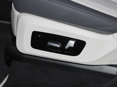 2023款 xDrive40i 领先型豪华套装