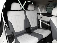 2023款 xDrive40i 领先型豪华套装