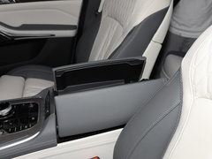 2023款 xDrive40i 领先型豪华套装