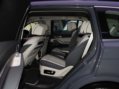 2023款 xDrive40i 领先型豪华套装
