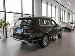 2023款 xDrive40i 领先型豪华套装