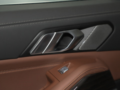 2023款 xDrive40i 领先型豪华套装