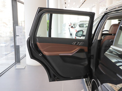 2023款 xDrive40i 领先型豪华套装