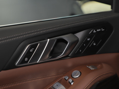 2023款 xDrive40i 领先型豪华套装