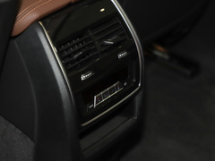 2023款 xDrive40i 领先型豪华套装