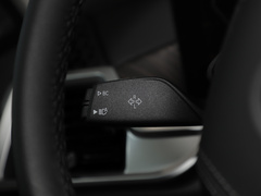 2023款 xDrive40i 领先型豪华套装