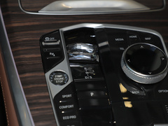 2023款 xDrive40i 领先型豪华套装