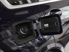 2023款 xDrive40i 领先型豪华套装
