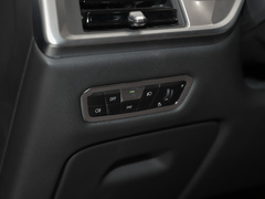 2023款 xDrive40i 领先型豪华套装