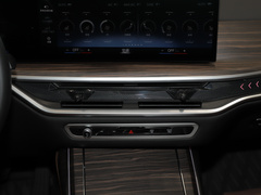 2023款 xDrive40i 领先型豪华套装