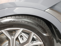 2023款 xDrive40i 领先型豪华套装