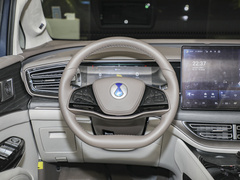 2022款 DM-i 970 四驱旗舰型