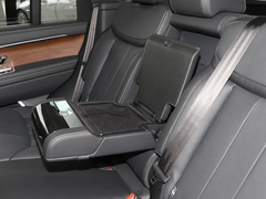2023款 3.0 L6 400PS 盛世加长版