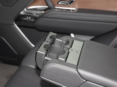 2023款 3.0 L6 400PS 盛世加长版