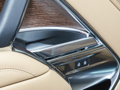 2023款 3.0 L6 400PS 盛世七座加长版