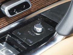 2023款 3.0 L6 400PS 盛世七座加长版