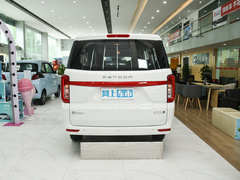 2022款 1.5L 舒适型客车(钢板弹簧)7座