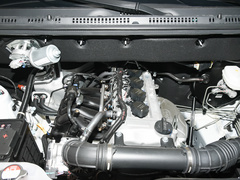 2022款 1.5L 舒适型客车(钢板弹簧)7座