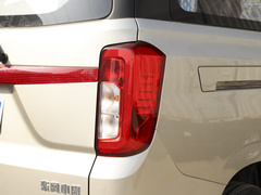 2022款 1.5L 豪华型客车 5座