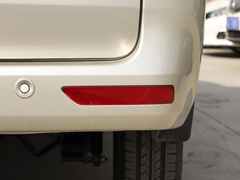2022款 1.5L 豪华型客车 5座