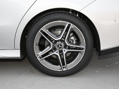 2022款 改款 CLA 200 猎跑车
